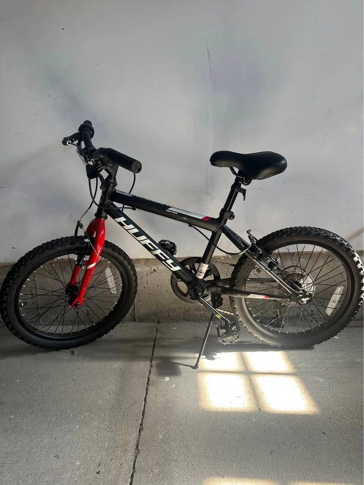 Huffy Algonquin 18" Boys 6-Speed Mountain Bike - Black - photo 2