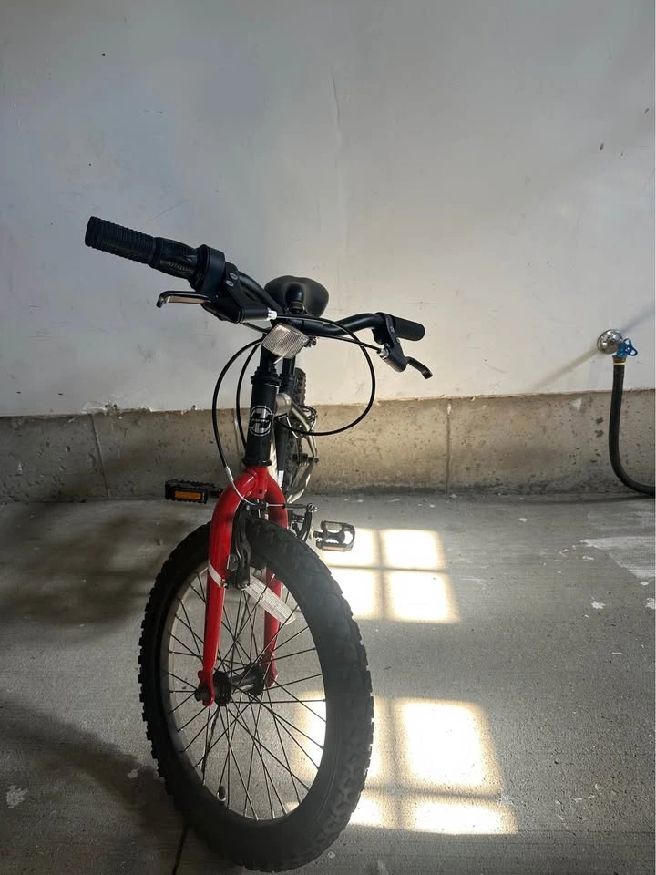 Huffy Algonquin 18" Boys 6-Speed Mountain Bike - Black - photo 3