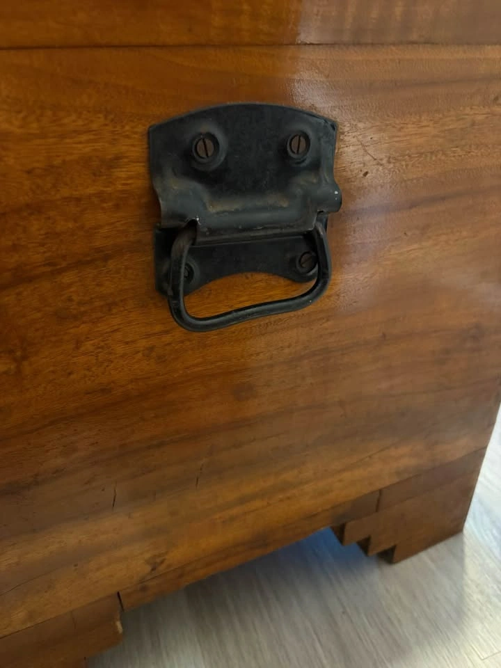 Vintage Wooden Trunk-$130 OBO - photo 5