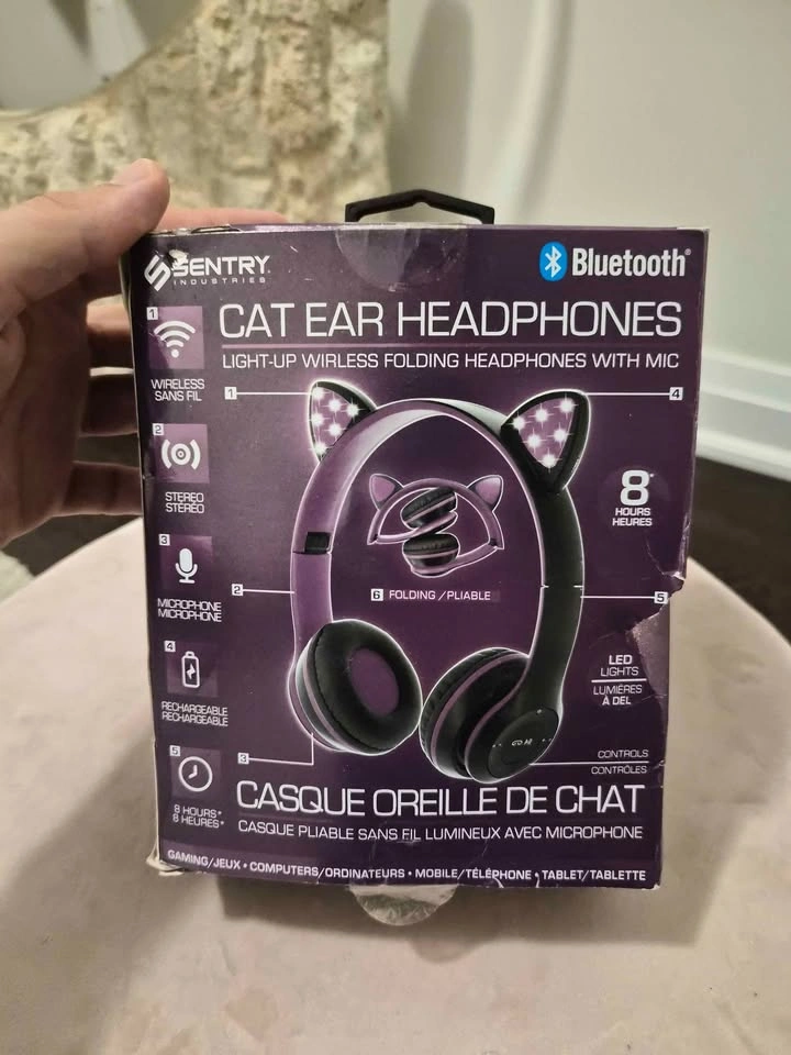 Cat Ear Wireless Folding Headphones BRAND NEW - photo 2