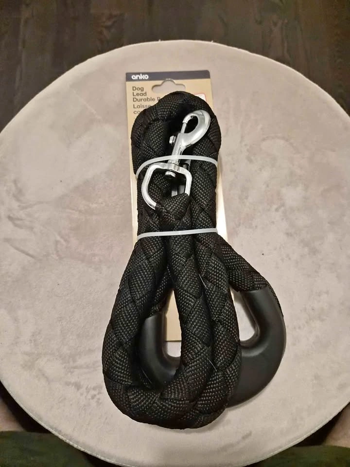 Dog leash BRAND NEW