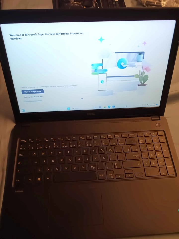 Dell Latitude 3580 i7-7500U 12GB RAM 256GB SSD Win 11 Pro - photo 5
