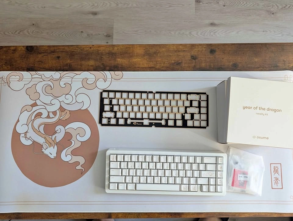 Akko SPR67 Mechanical Keyboard with Osume Year of the Dragon Key