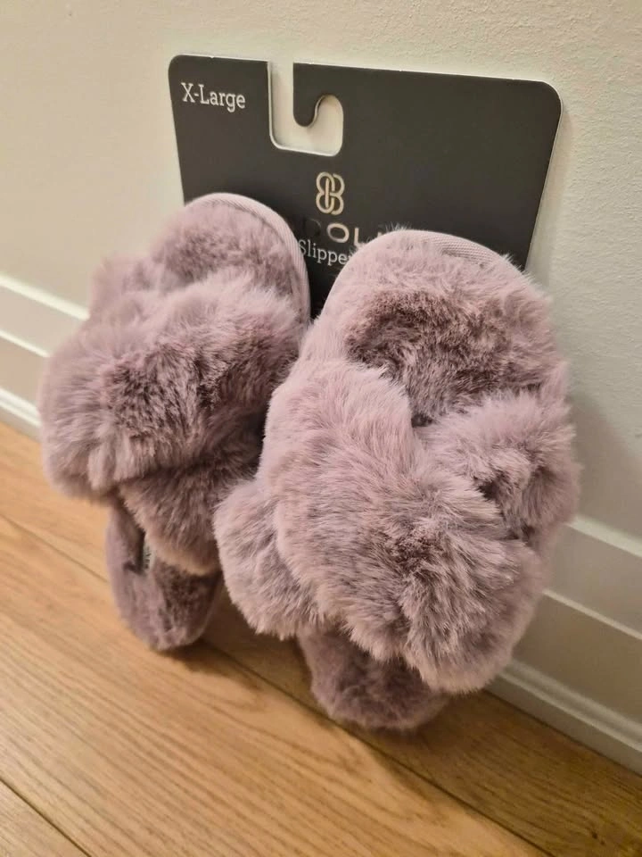 Bandolino Faux Fur Slippers BRAND NEW - photo 2