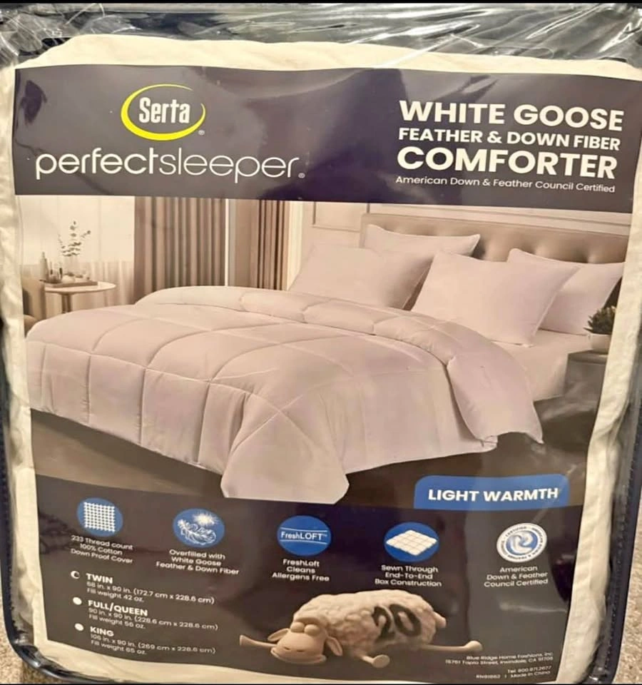 2 twin comforters/Duvet insert