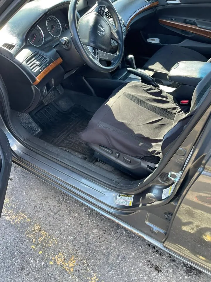 2011 Honda Accord EX-L image indicator(6)