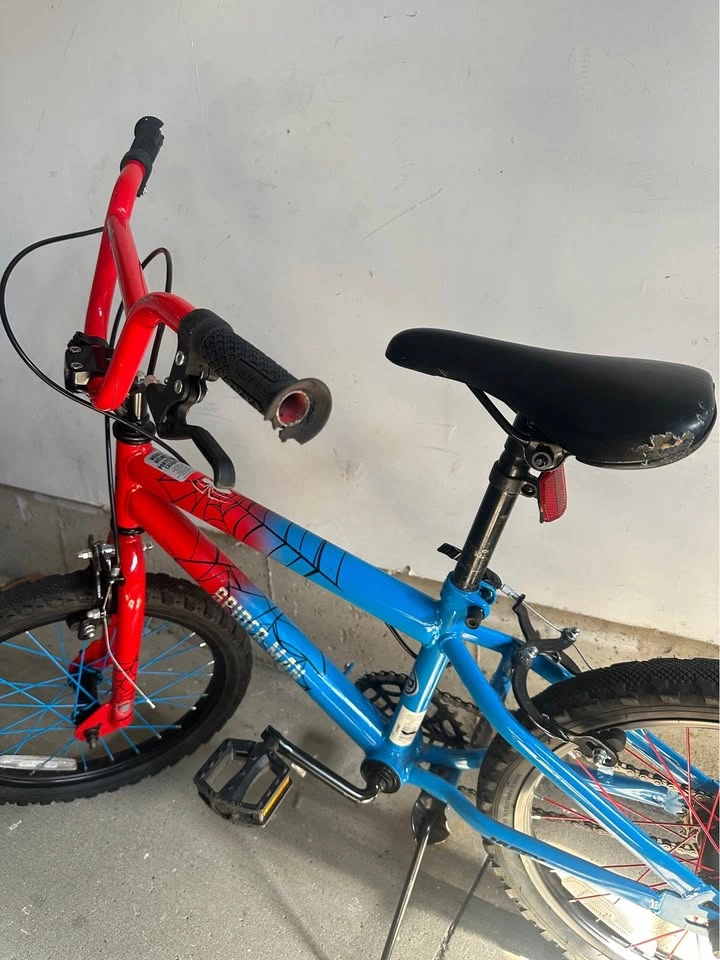 Huffy 18" Marvel Spider-Man Boys Bike - Red/Blue - photo 4