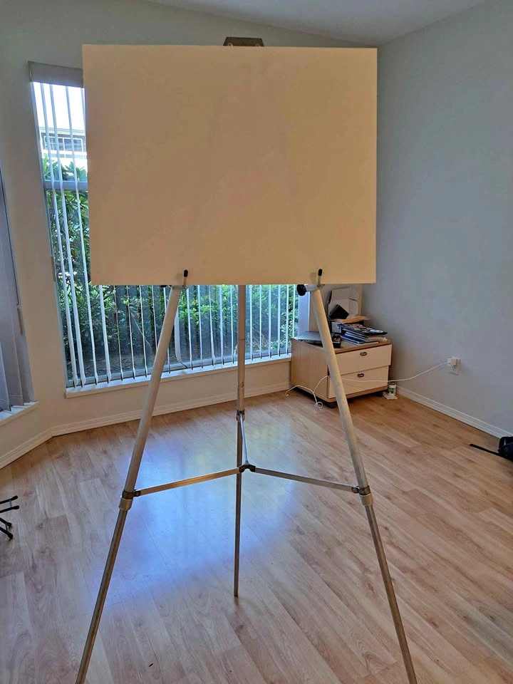 Portable Aluminum Presentation Easel / Display Stand