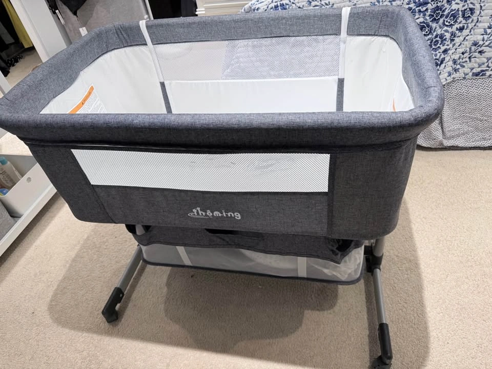 Ihoming Baby Bassinet Beside Sleeper with Storage Basket - photo 2