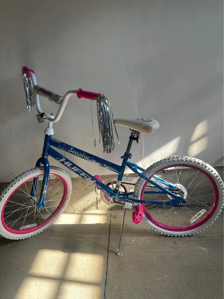 Huffy 20" Sea Star Girls Bike - Blue/Pink - photo 2