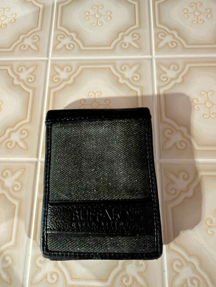 Buffalo David Bitton Men's Bifold Wallet