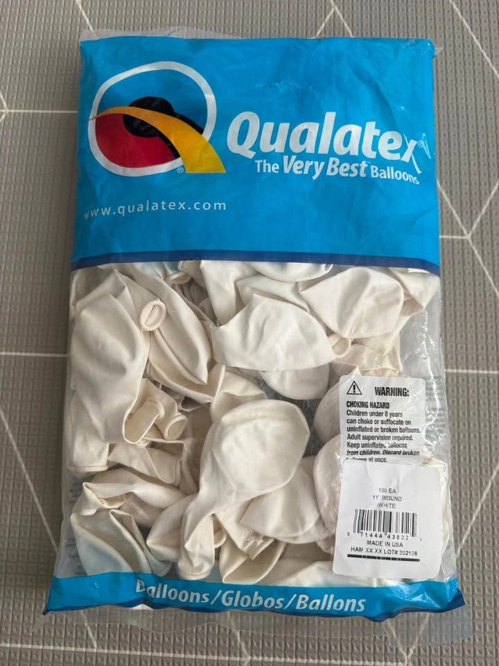 Qualatex 11" Round White Balloons - 100 Count