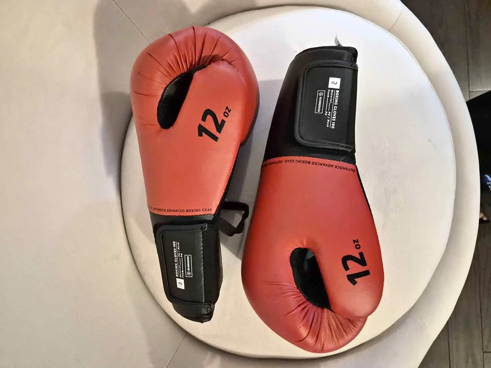 Outshock 100 Boxing Gloves 12 oz BRAND NEW