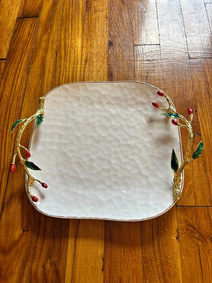 New decorative serving platter