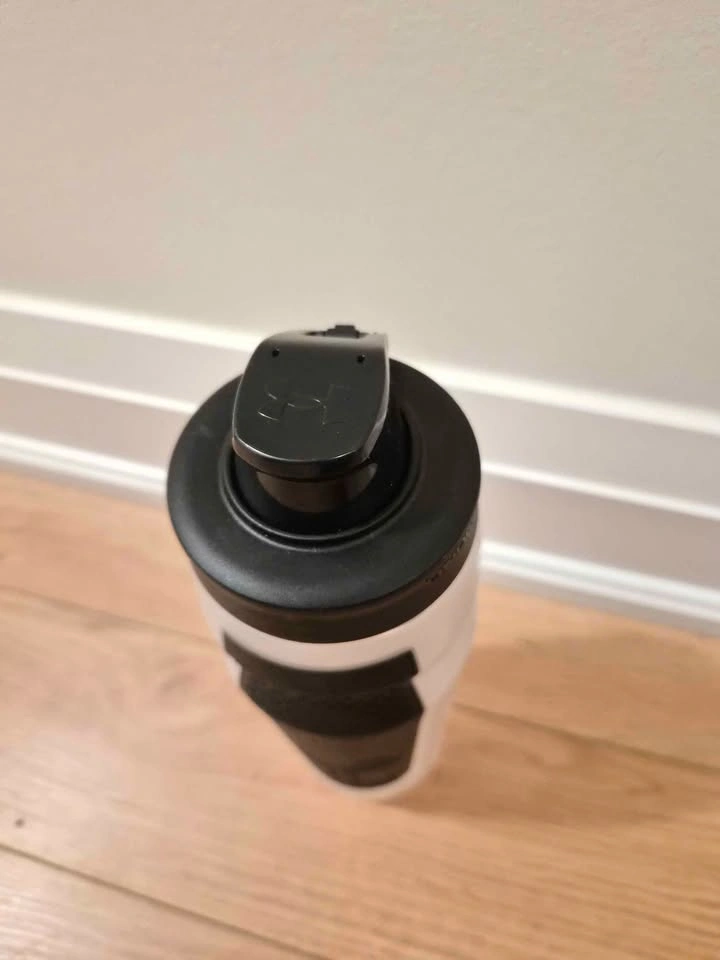 Under Armour Water Bottle - photo 2