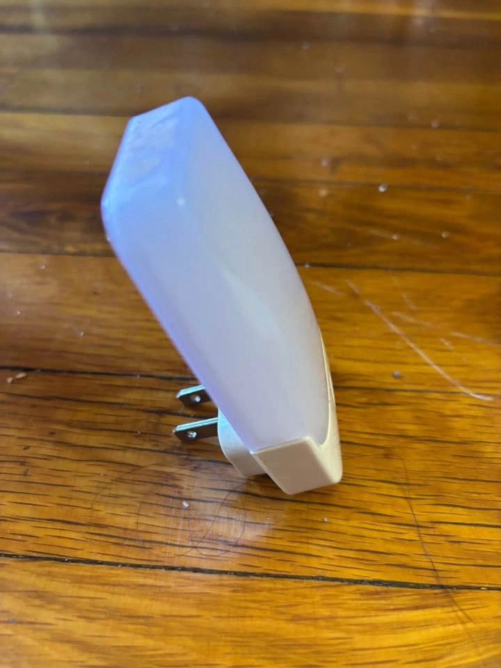 GE Plug-In LED Night Light - photo 2