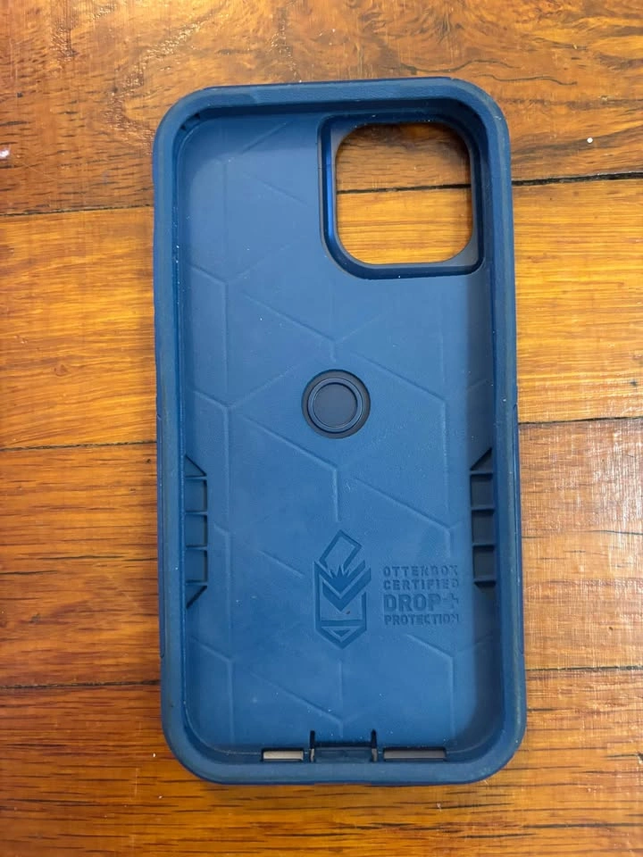 OtterBox iPhone 12 / 12 Pro Case - photo 2
