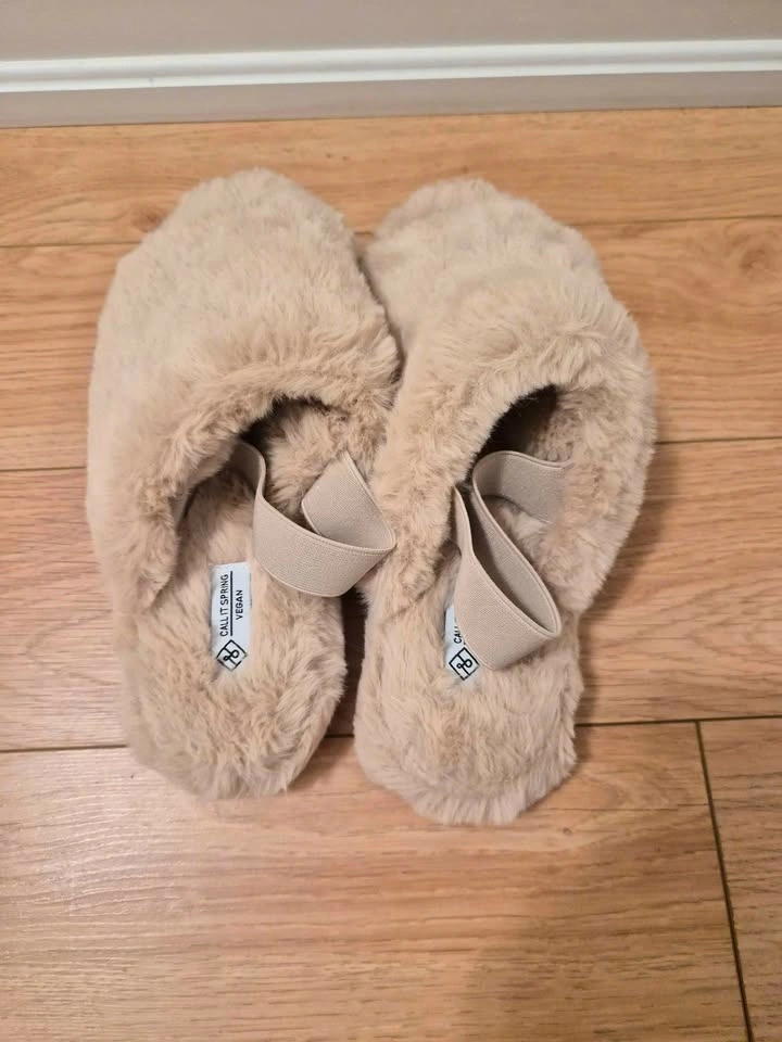 Call It Spring Vegan Faux Fur Slippers BRAND NEW - photo 2