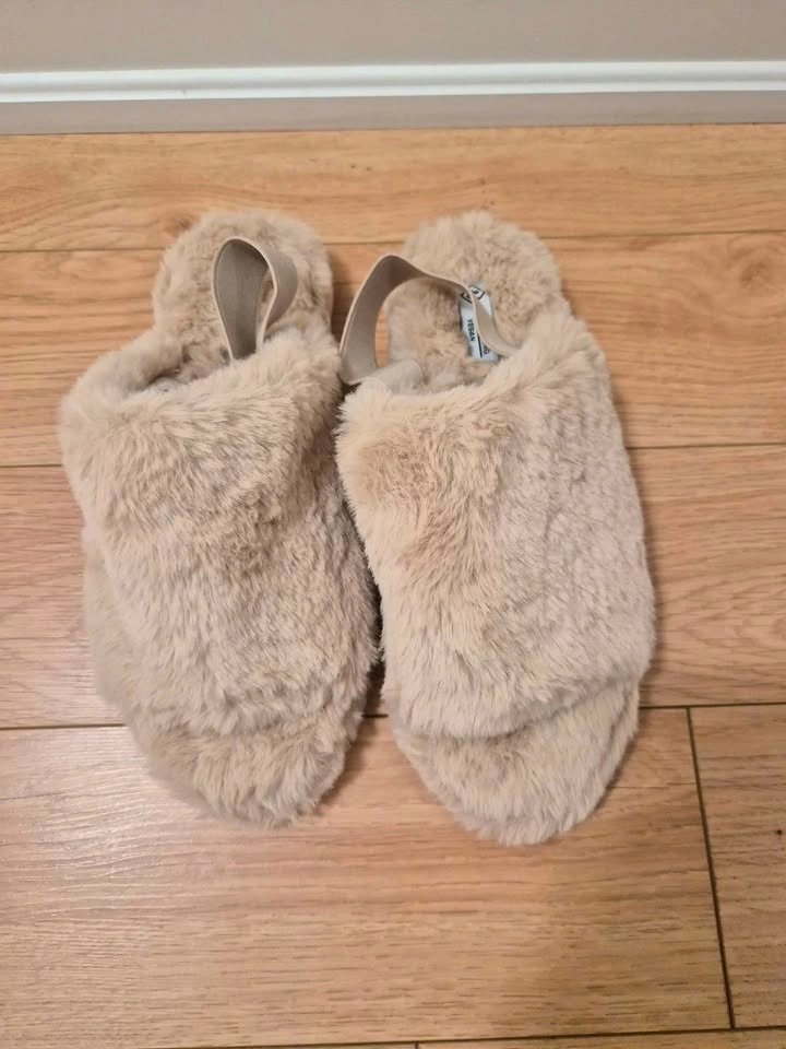 Call It Spring Vegan Faux Fur Slippers BRAND NEW - photo 3