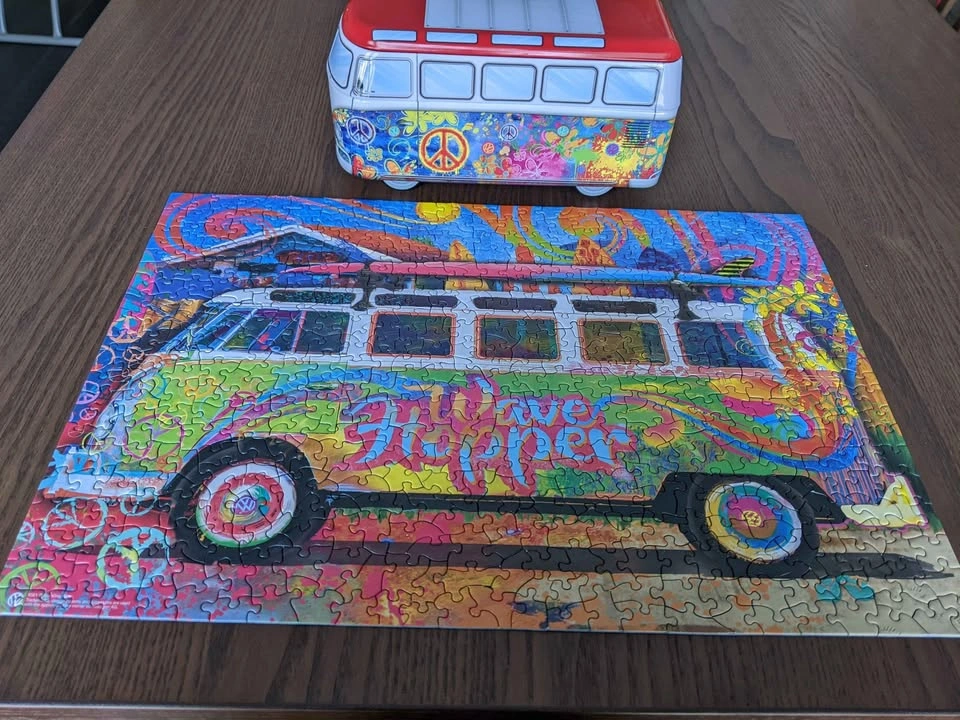 VW "Wave Hopper" Puzzle (550 Pieces) in collectible tin - photo 2