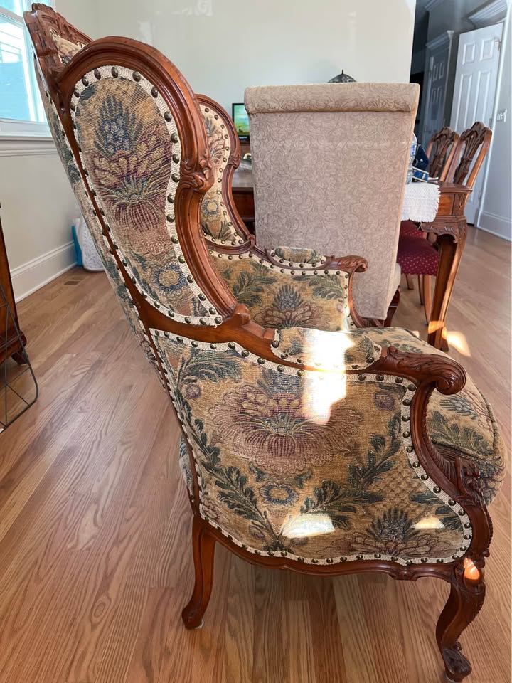 French Provincial Arm Chair, tall - photo 4