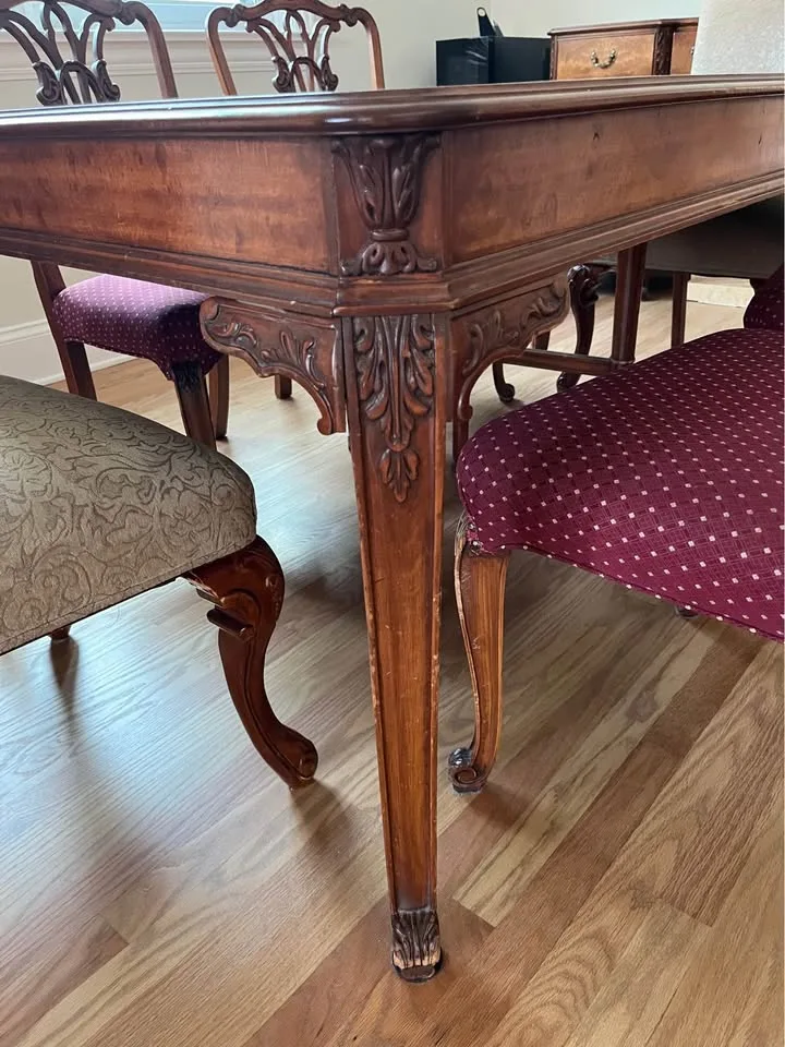 Antique French Provincial Dining Room Table w/six chairs image indicator(3)