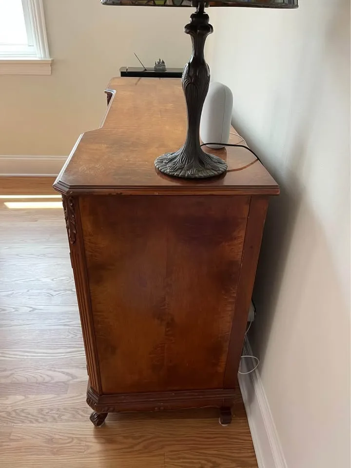 French Provincial Buffet Cabinet / Sideboard image indicator(10)