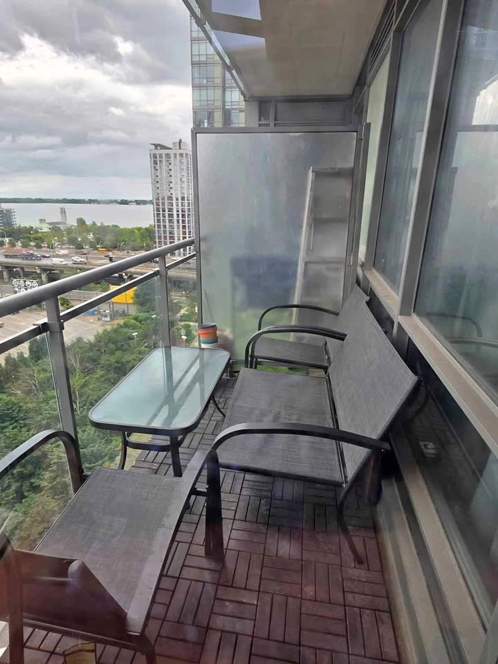 Patio Furniture Set - Like New, Barely Used