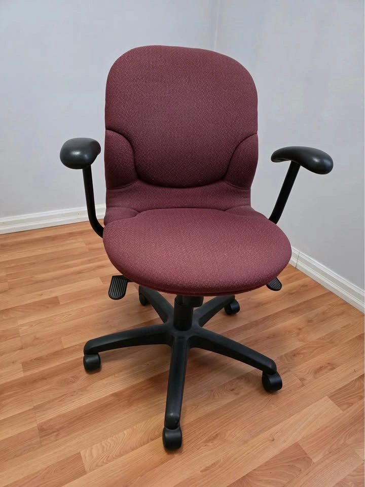 Chair - photo 2