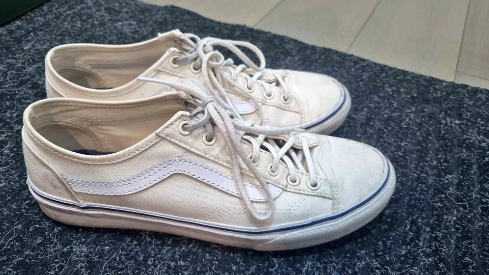 Unisex Vans slim skate shoes