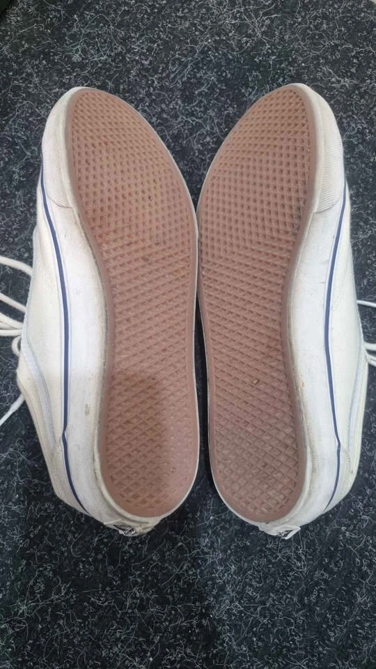 Unisex Vans slim skate shoes - photo 5