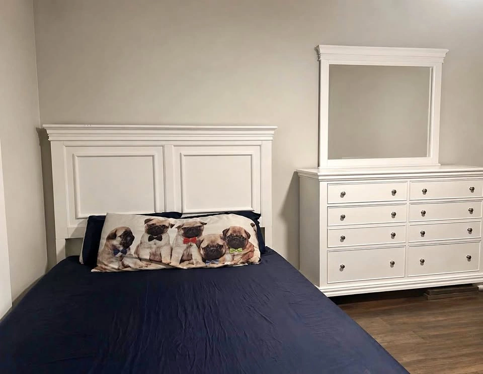 White Queen Bedroom Set + 6-Drawer Dresser & Mirror - $400 OBO