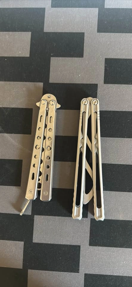 Balisong/ butterfly knife trainers - photo 2