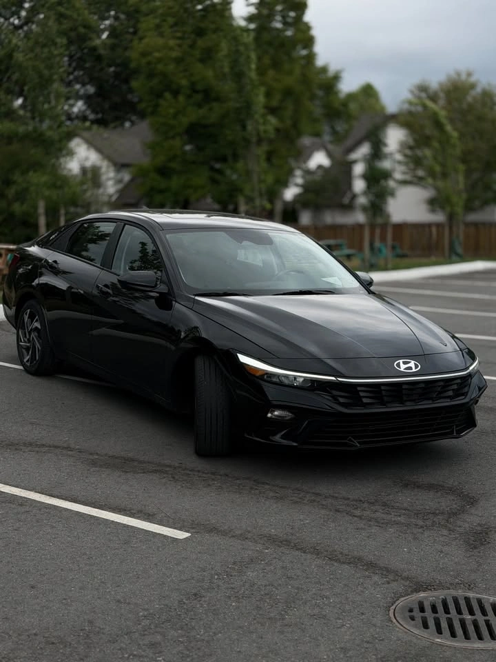 2025 Hyundai Elantra - photo 3