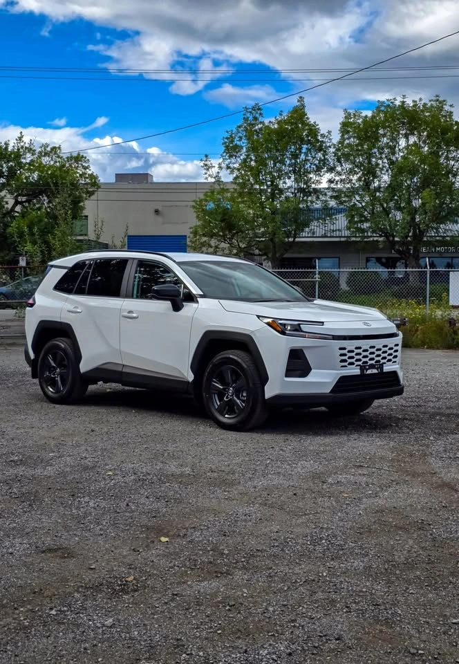2026 Toyota RAV4 - photo 2