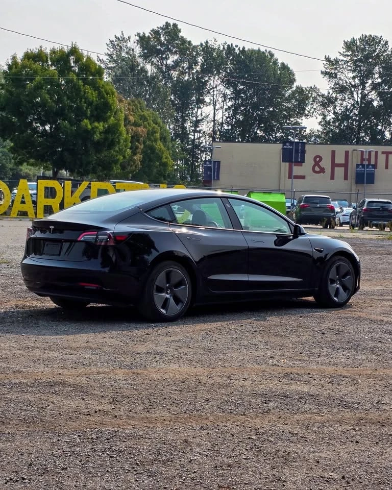 2024 Tesla MODEL 3 - photo 4