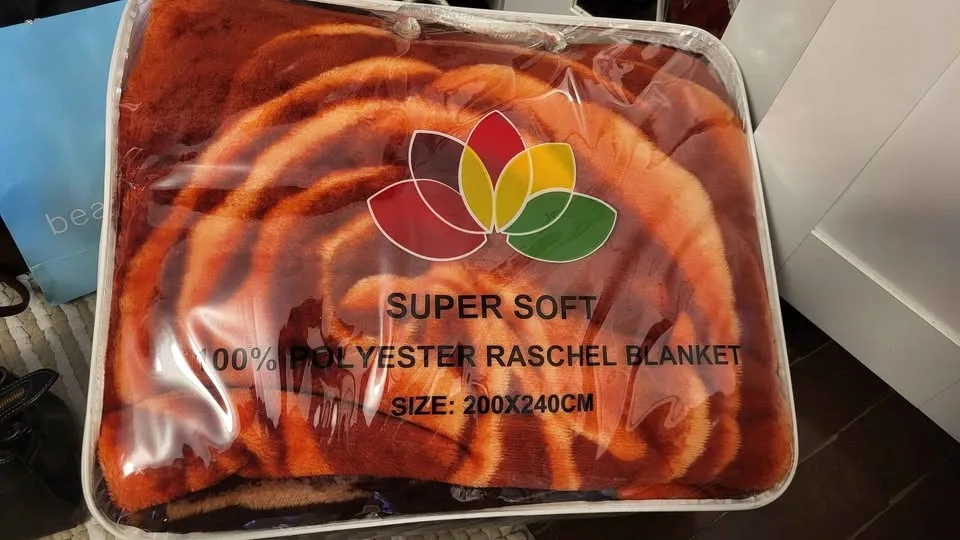 100% Polyester Raschel Blanket 200x240cm - photo 3
