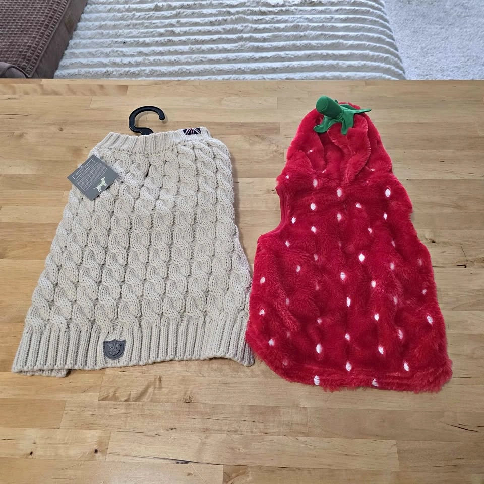 Dog sweaters MEDIUM