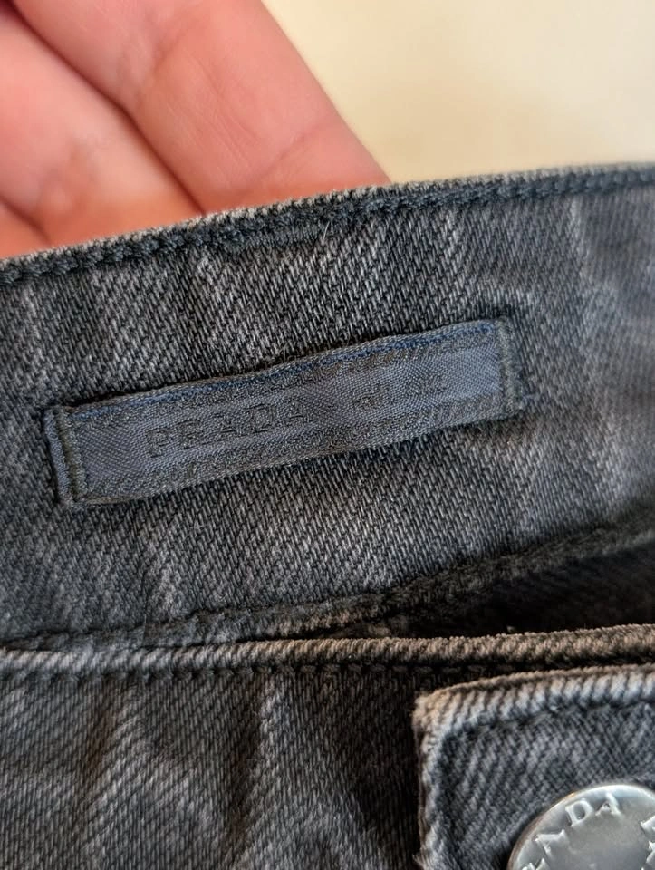Vintage Prada Contour Fit Washed Black Skinny Jeans - Size 26 - photo 3