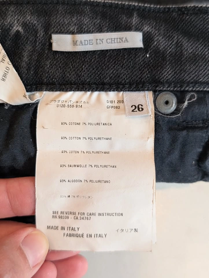 Vintage Prada Contour Fit Washed Black Skinny Jeans - Size 26 - photo 4