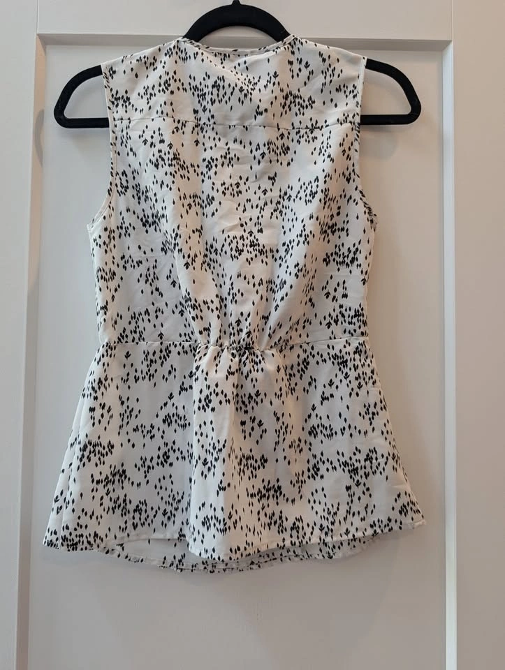 Central Park West Women's Sleeveless Faux-Wrap Peplum Blouse XS - photo 3