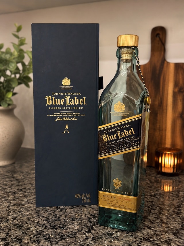 Authentic Johnnie Walker Blue Label Empty Bottle + Original Box