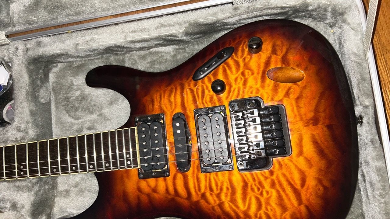 Ibanez Electric Guitar with Hard Case - photo 2