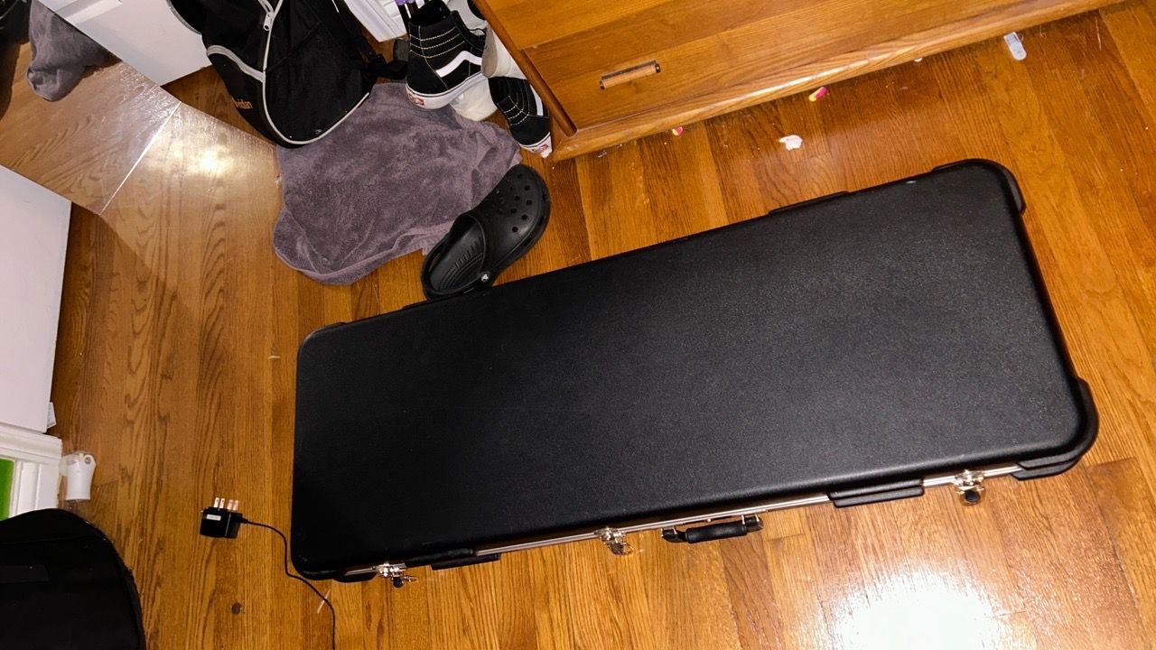 Ibanez Electric Guitar with Hard Case - photo 5