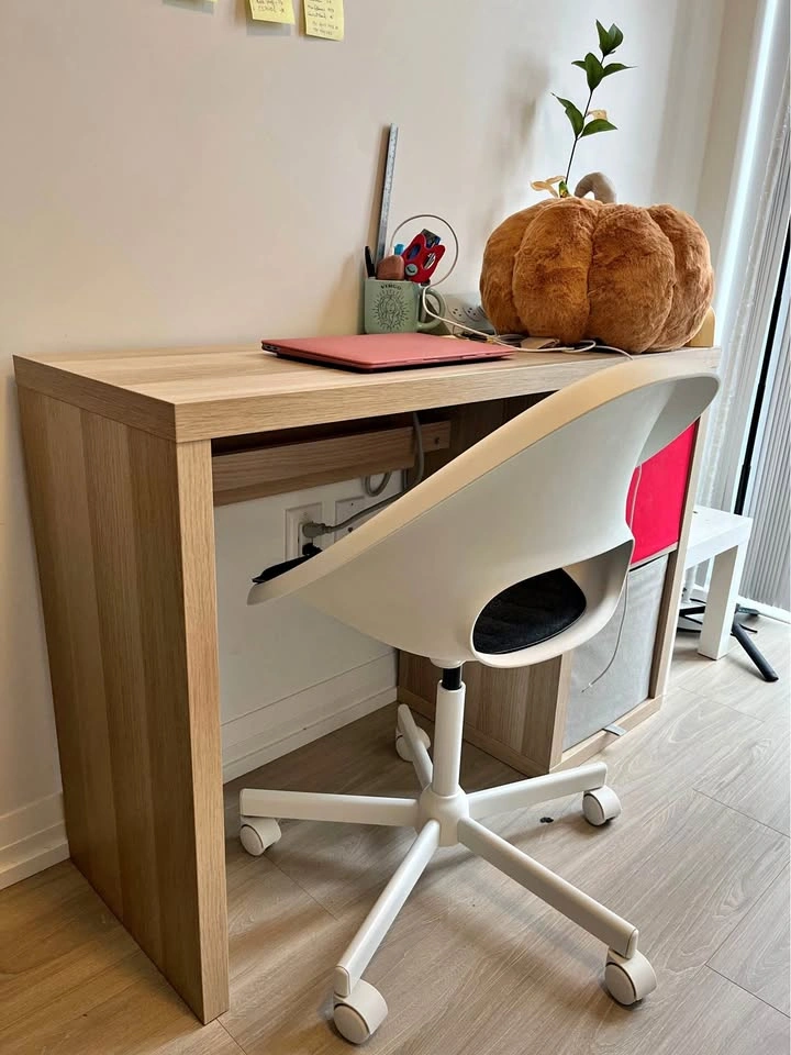 IKEA KALLAX Desk and LÅNGFJÄLL Office Chair
