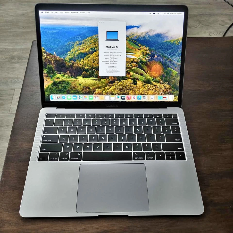 Apple MacBook Air 13" Retina (2018) - Mint Condition