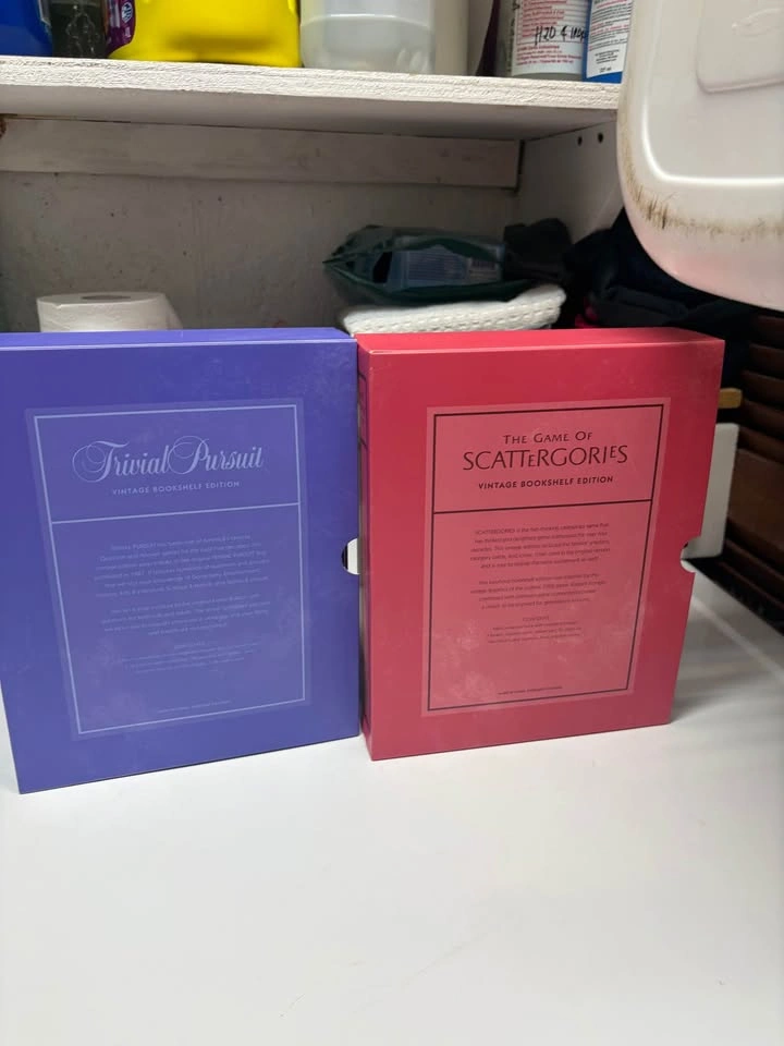 BNIB Vintage Bookshelf Edition Board Games Set of 2 - photo 2