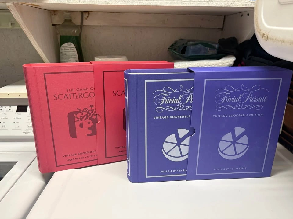 BNIB Vintage Bookshelf Edition Board Games Set of 2 - photo 3