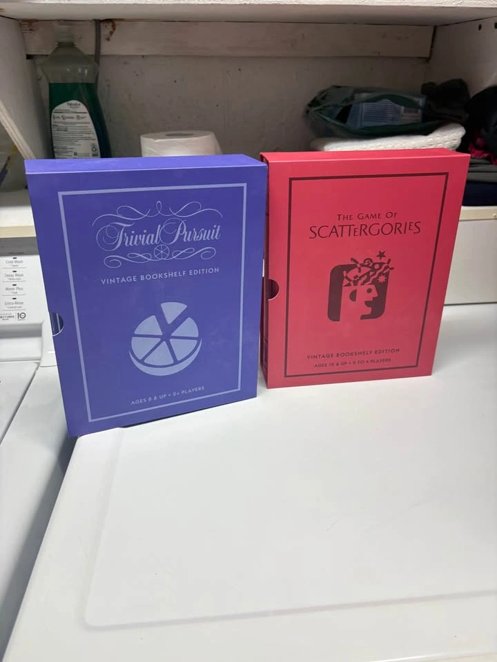BNIB Vintage Bookshelf Edition Board Games Set of 2 - photo 5