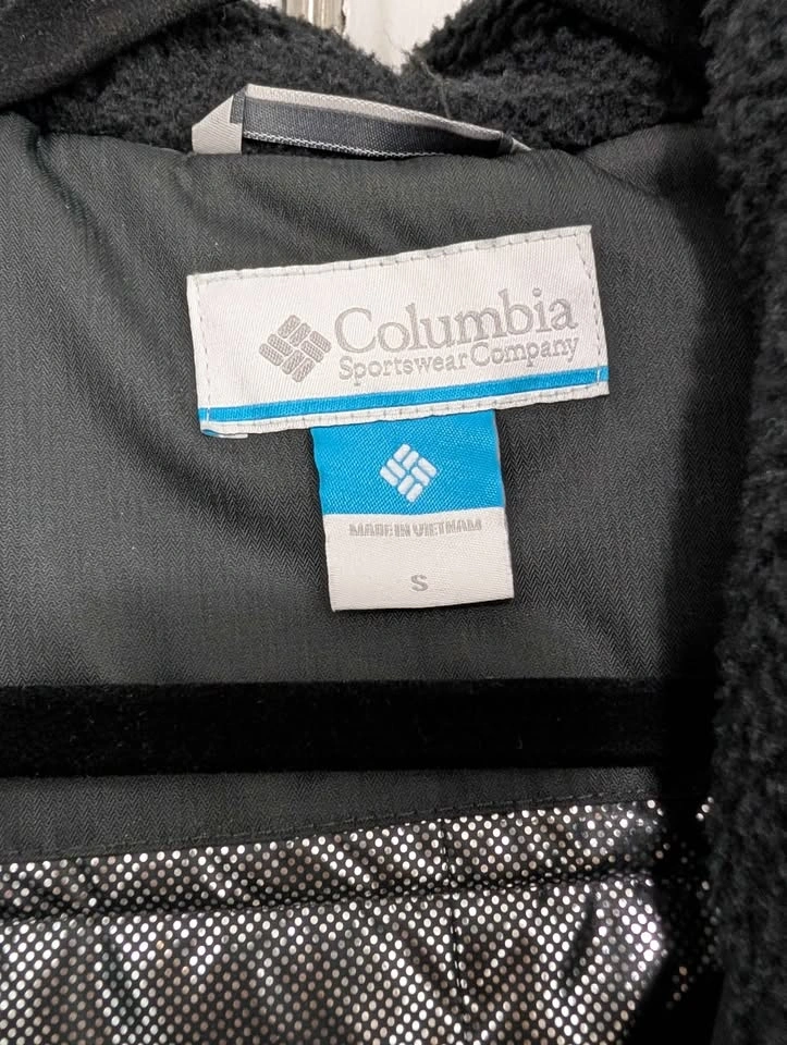 Columbia Women's Insulated and Water-resistant Jacket - photo 2